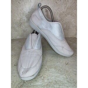 Vionic Denver Slip On Shoes Women Sz 9.5 Wide Casual Comfort Orthotic Sneakers